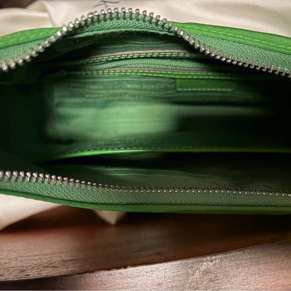 Kate Spade Vibrant Green Shoulder Bag - Picture 6 of 11